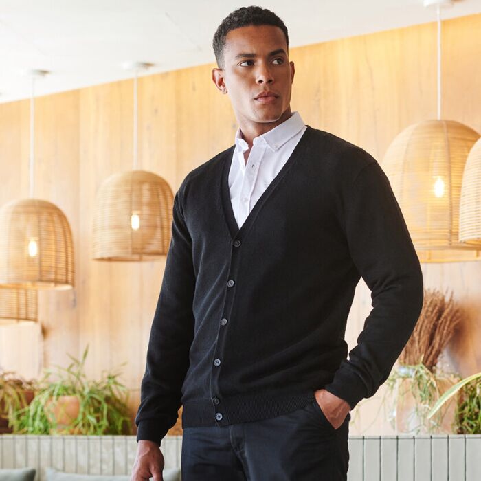 V-button cardigan Thumbnail