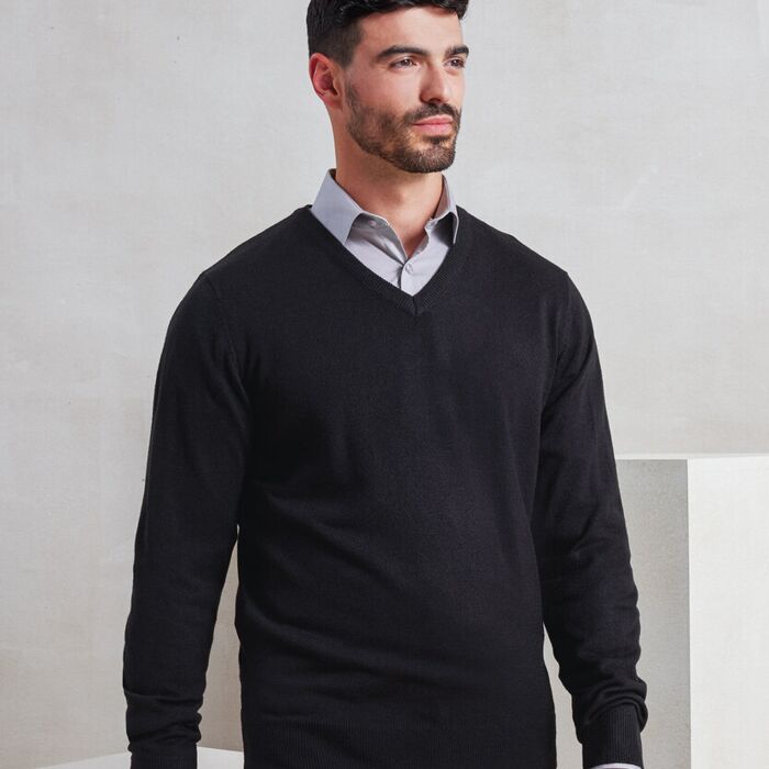'Essential' acrylic v-neck sweater Thumbnail